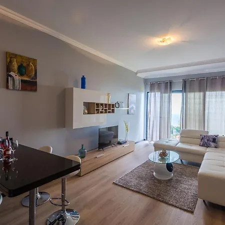Διαμέρισμα Casa Do Louro *